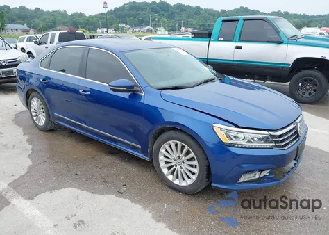 2017 Volkswagen Passat 1.8T Se z USA, uszkodzony, nr VIN 1VWBT7A31HC000694